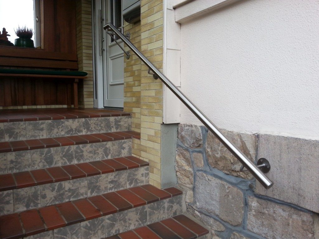 Geländer für die Stufen bis Eingangstür